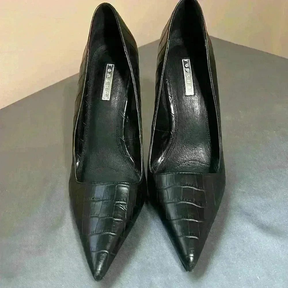 Topshop women's tatiana pointy toe pumps embossed leather